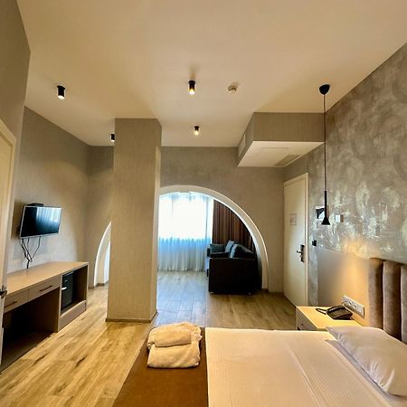 Emerald Hotel Batumi Eksteriør billede