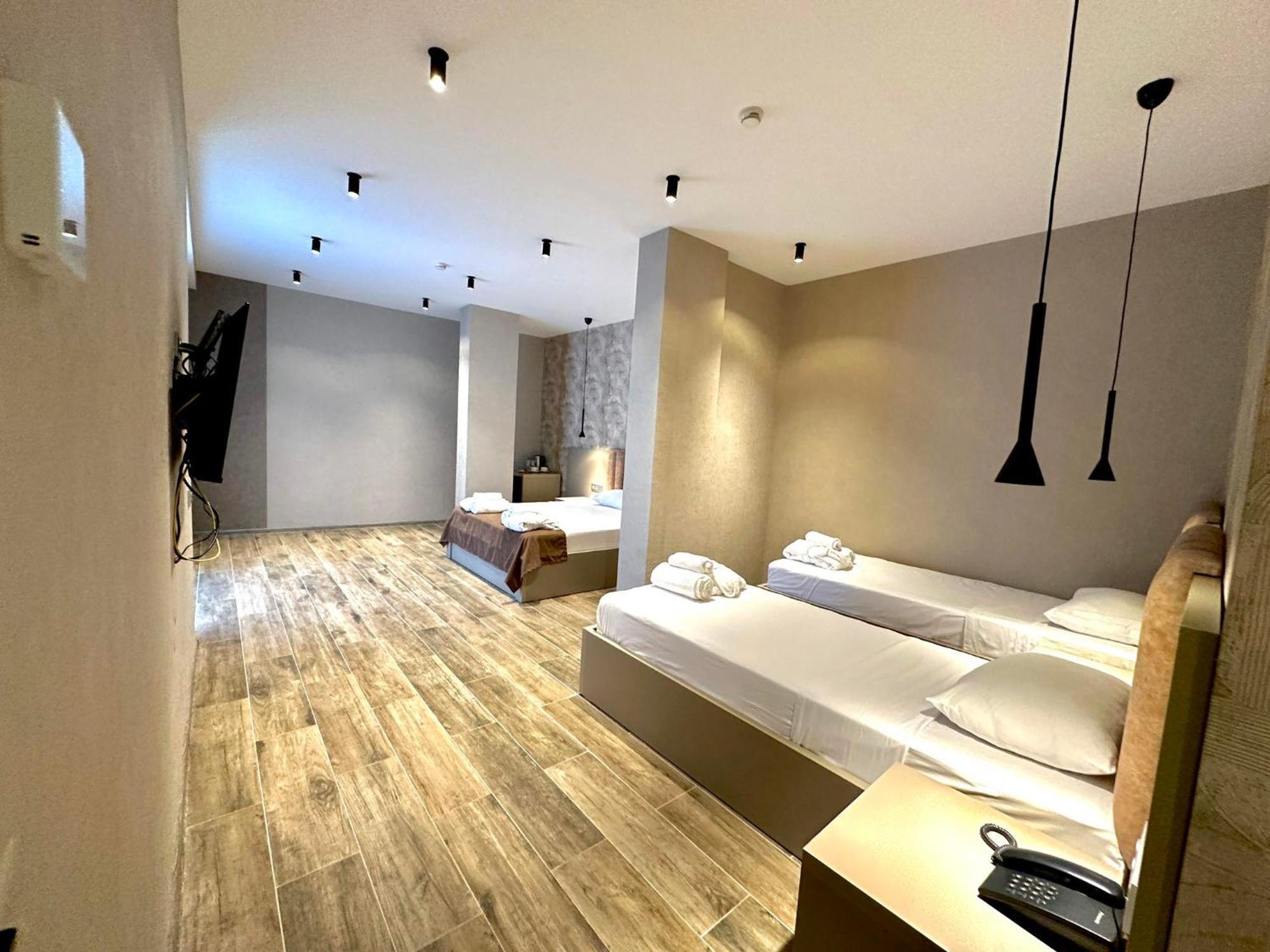 Emerald Hotel Batumi Eksteriør billede