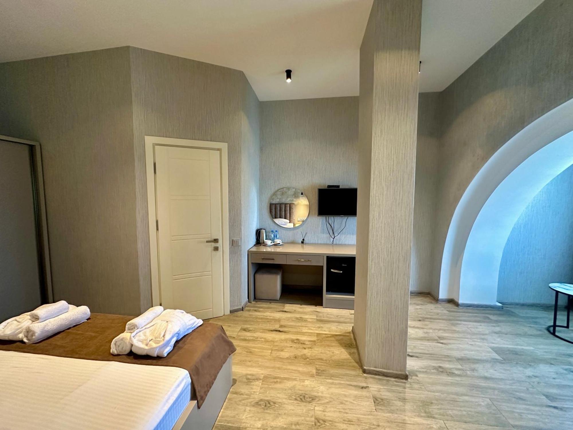 Emerald Hotel Batumi Eksteriør billede