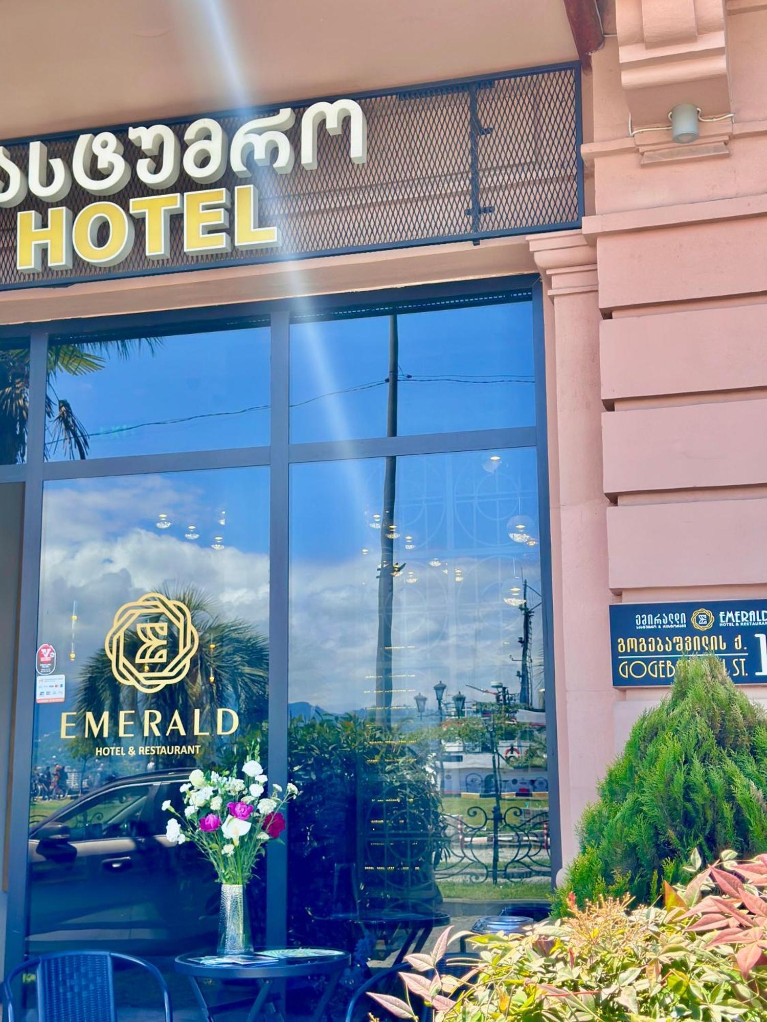 Emerald Hotel Batumi Eksteriør billede