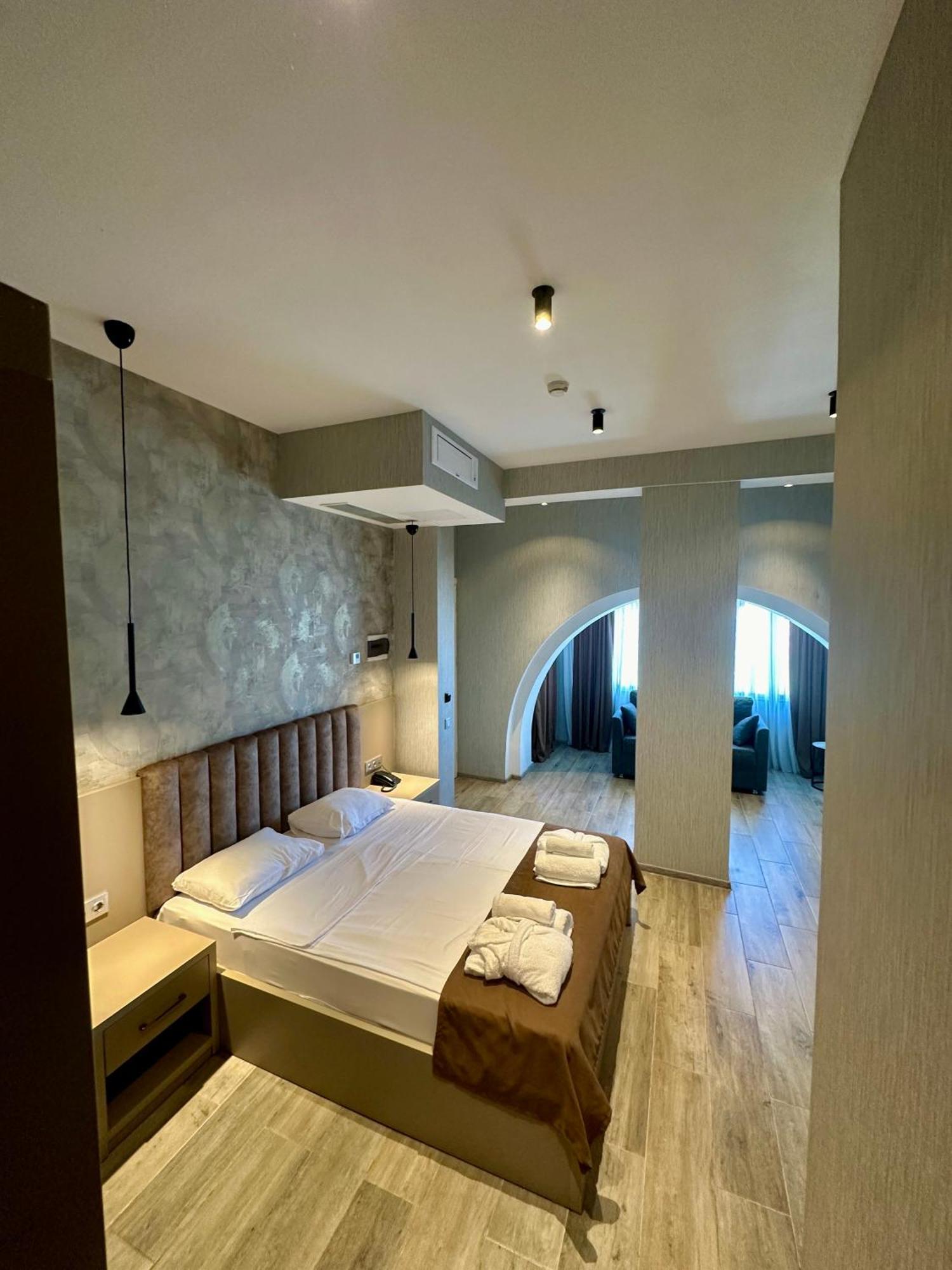 Emerald Hotel Batumi Eksteriør billede