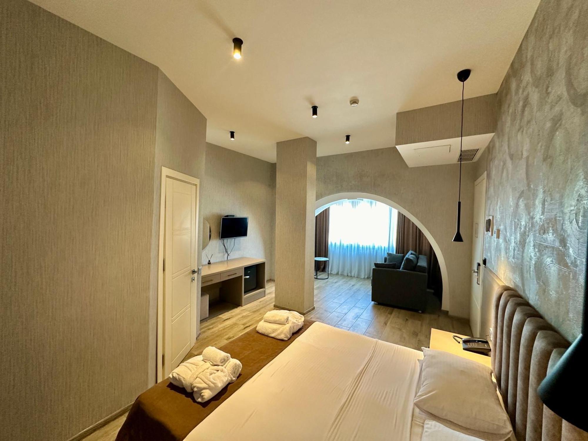 Emerald Hotel Batumi Eksteriør billede