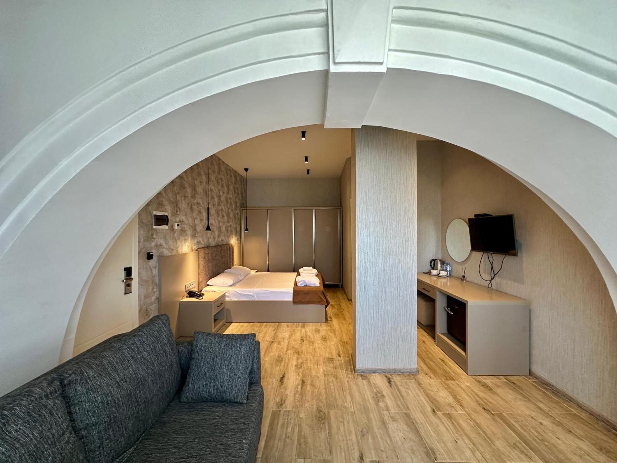 Emerald Hotel Batumi Eksteriør billede
