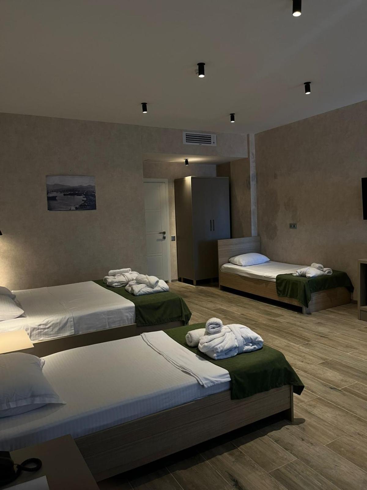 Emerald Hotel Batumi Eksteriør billede