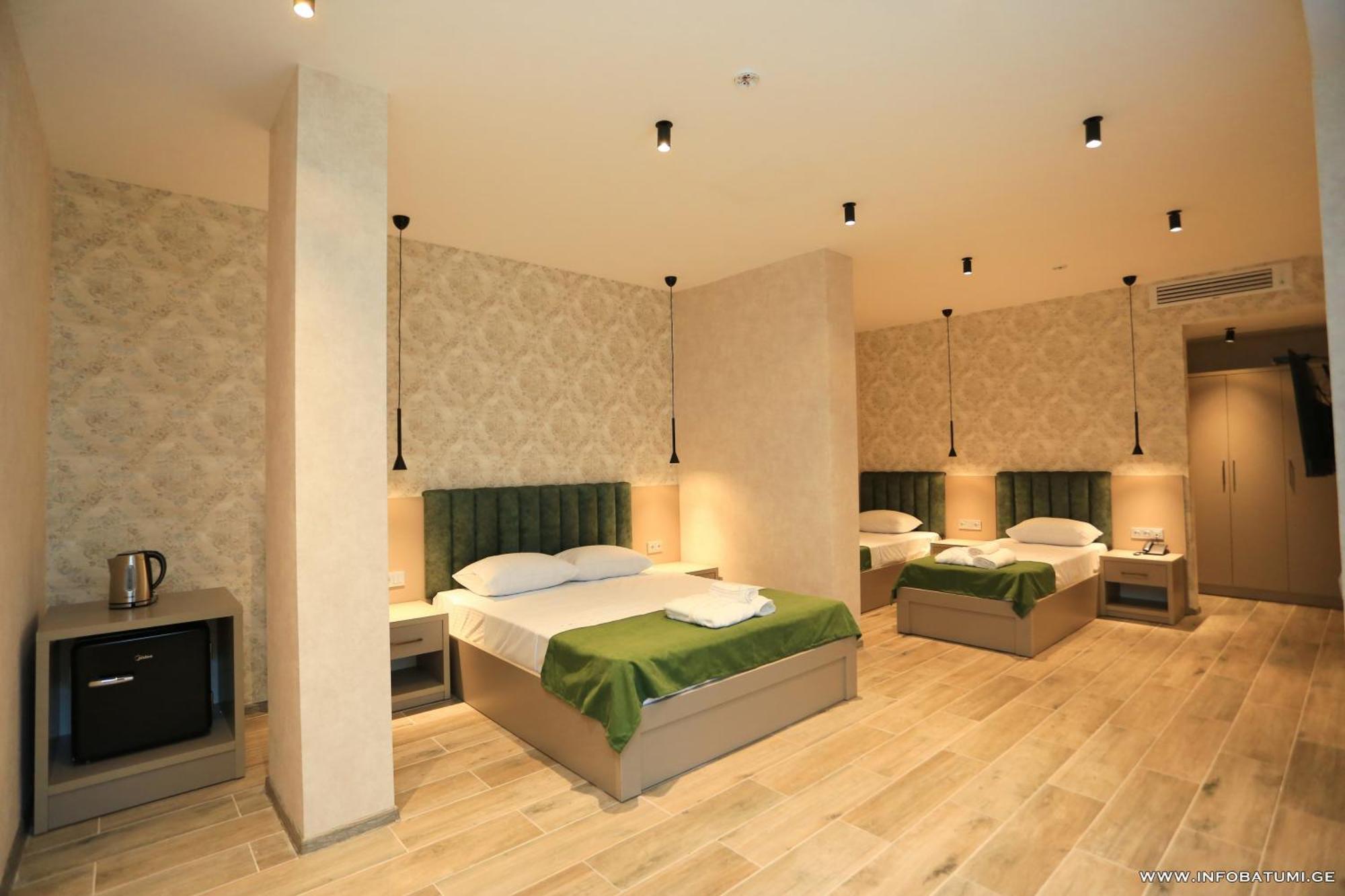 Emerald Hotel Batumi Eksteriør billede